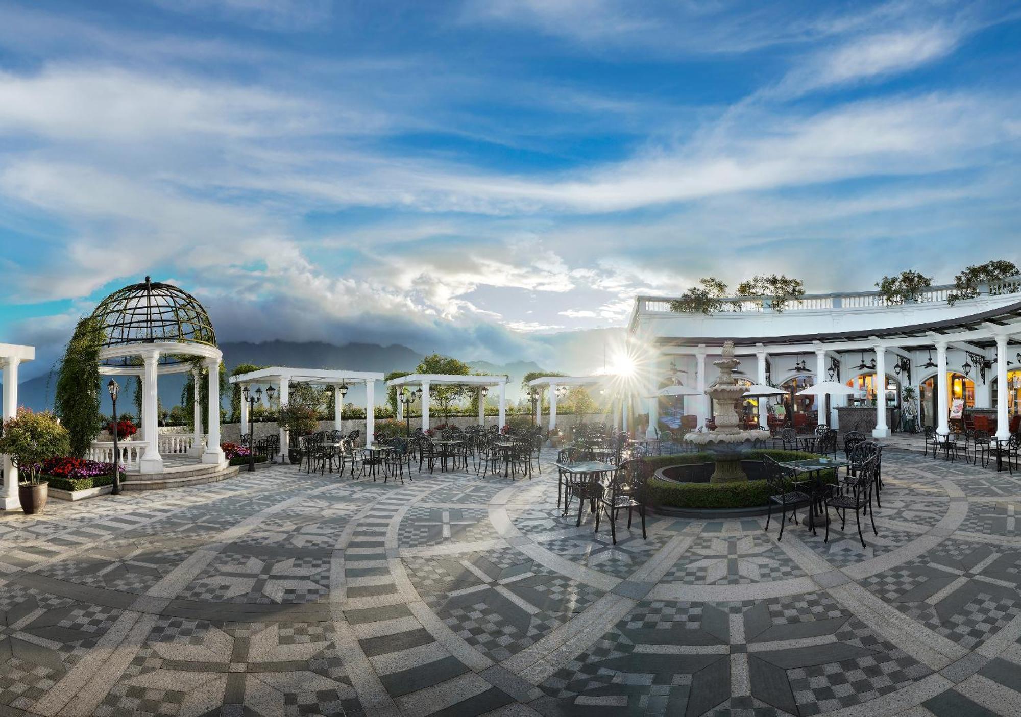 Silk Path Grand Sapa Resort & Spa Exterior foto The Sky Garden